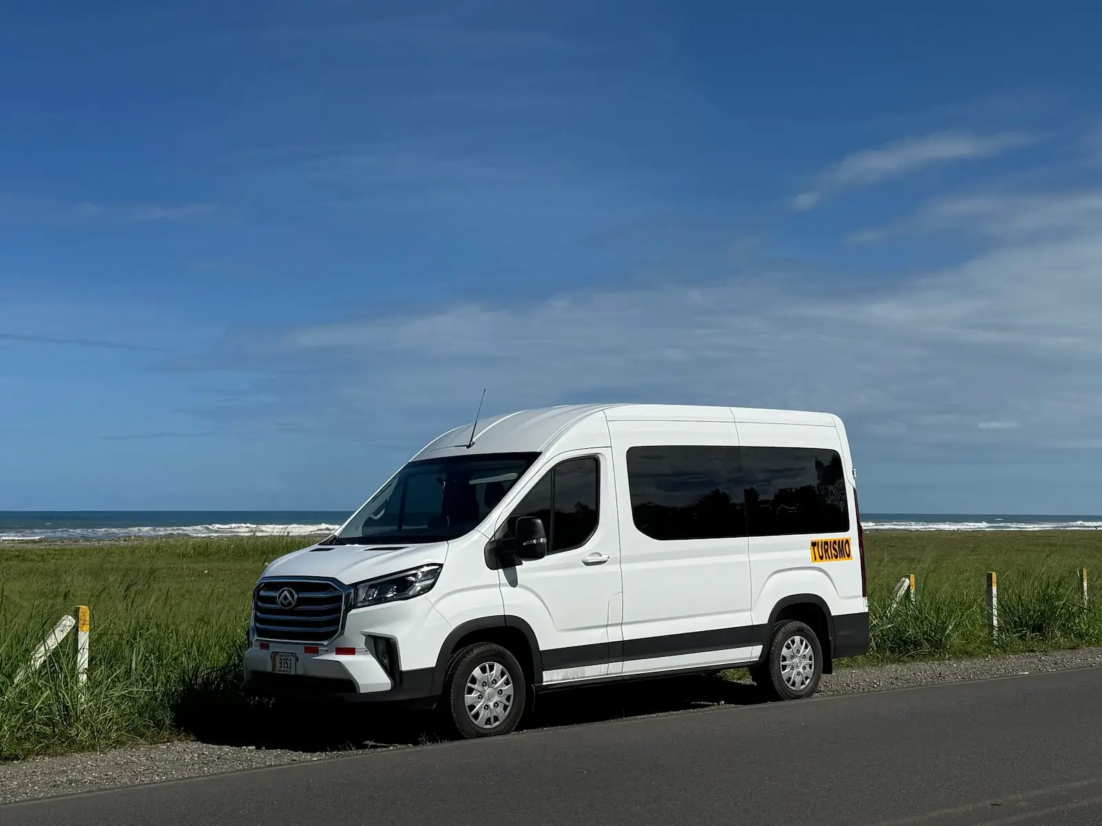 How to Get From LIR Airport to Tamarindo: The Easiest Way In