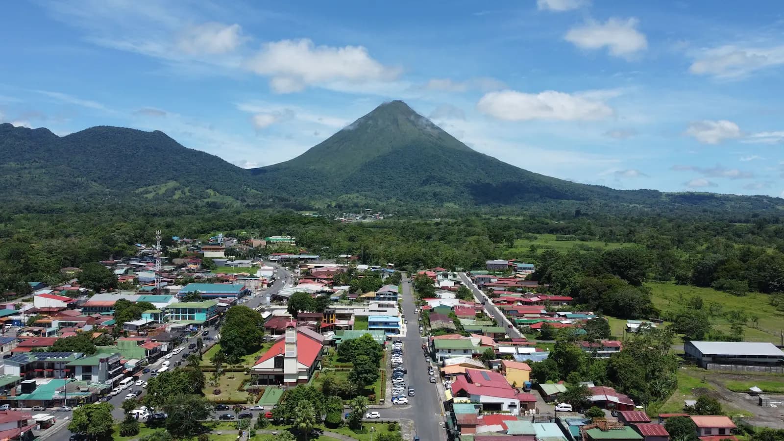 What to Do in La Fortuna: Best Things to See Around Arenal Volcano